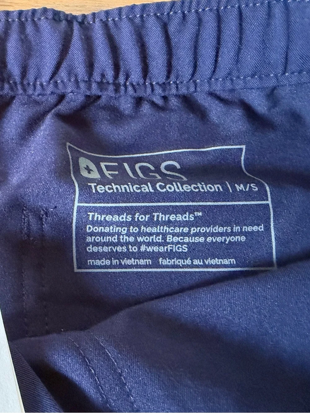 NWT FIGS Men’s Cairo Style Navy Cargo Scrub Pants with Drawstring